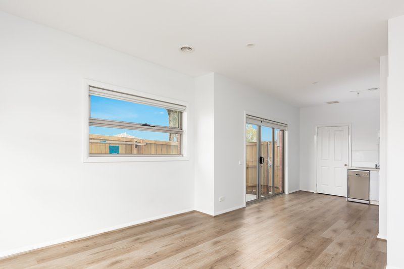 Photo - 1/62 Leonard Avenue, Noble Park VIC 3174 - Image 4