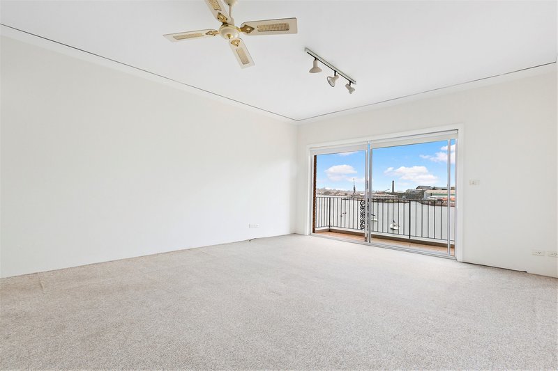 Photo - 16/2 Louisa Road, Birchgrove NSW 2041 - Image 1