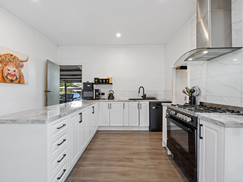 Photo - 162 Mount Tarampa Road, Mount Tarampa QLD 4311 - Image 9