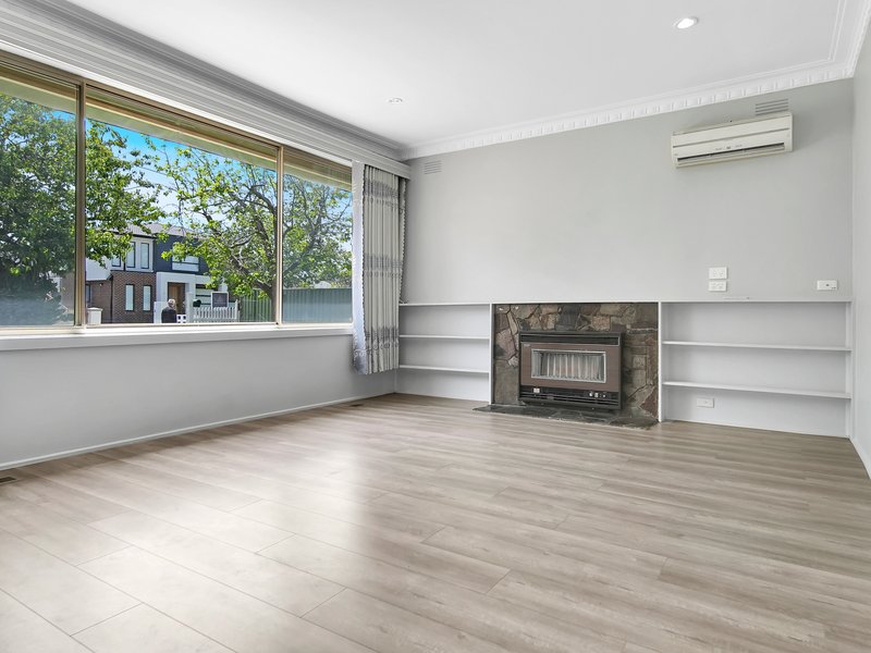 Photo - 162 Noble Street, Noble Park VIC 3174 - Image 2