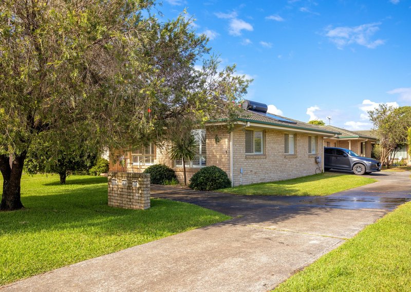 Photo - 1/62 Old Bar Road, Old Bar NSW 2430 - Image 4