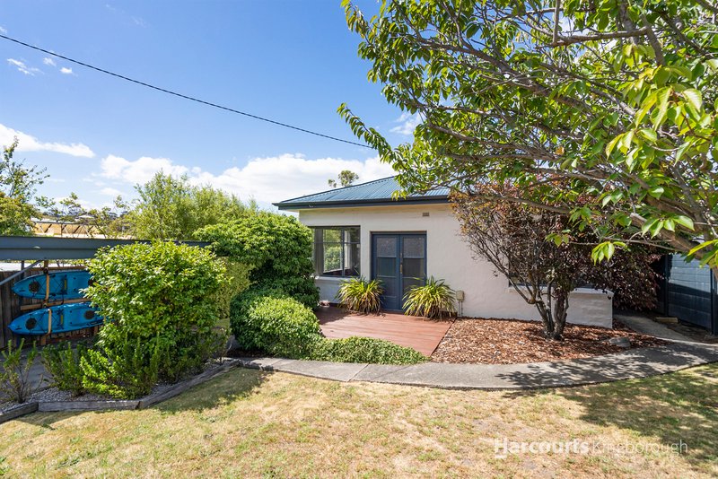 Photo - 162 Roslyn Avenue, Blackmans Bay TAS 7052 - Image 2