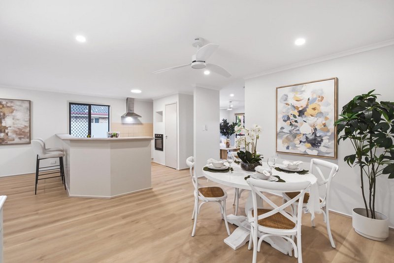 Photo - 162 Rubicon Crescent, Kuraby QLD 4112 - Image 7