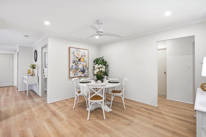 Photo - 162 Rubicon Crescent, Kuraby QLD 4112 - Image 16