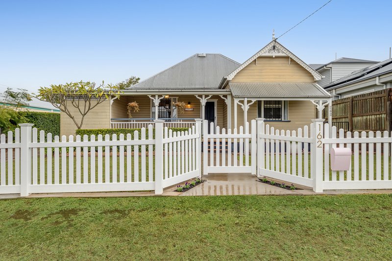 Photo - 162 Spring Street, Middle Ridge QLD 4350 - Image 1
