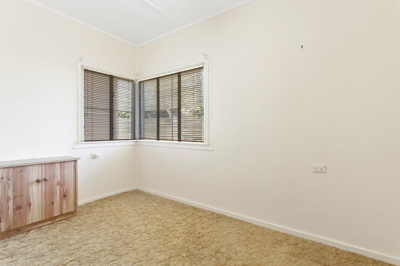 Photo - 162 Stewart Street, Frenchville QLD 4701 - Image 6