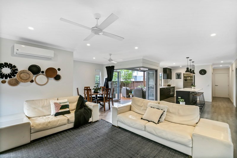 Photo - 162 Sunshine Cove Way, Maroochydore QLD 4558 - Image 9