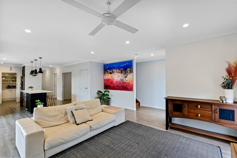 Photo - 162 Sunshine Cove Way, Maroochydore QLD 4558 - Image 10