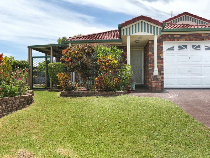 Photo - 1/62 Topsail Circuit, Banksia Beach QLD 4507 - Image