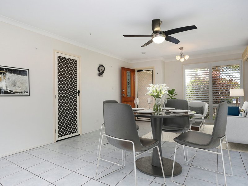 Photo - 1/62 Topsail Circuit, Banksia Beach QLD 4507 - Image 3