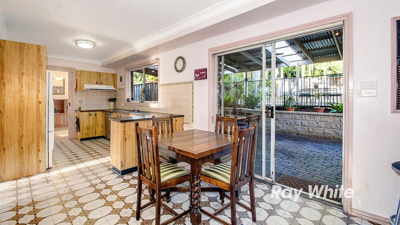 Photo - 162 Tuckwell Road, Castle Hill NSW 2154 - Image 4