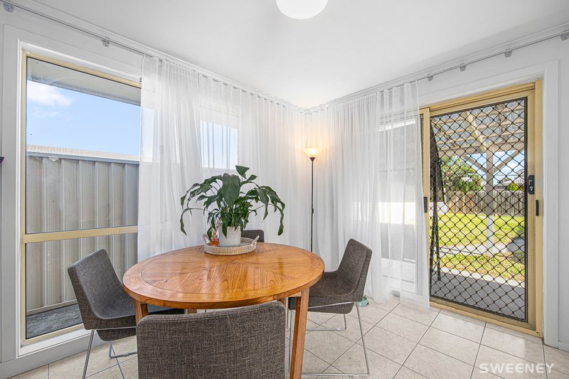 Photo - 162 Victoria Street, Altona Meadows VIC 3028 - Image 5