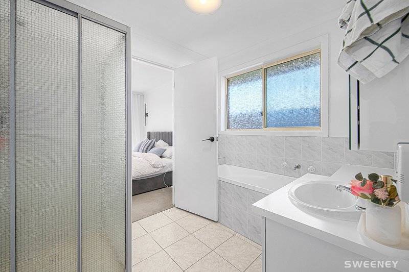 Photo - 162 Victoria Street, Altona Meadows VIC 3028 - Image 10
