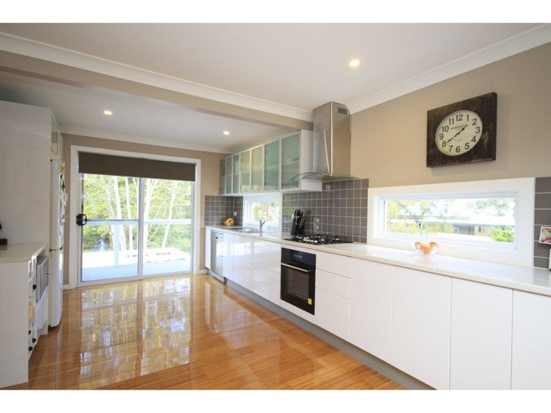 Photo - 162 Walmer Avenue, Sanctuary Point NSW 2540 - Image 2