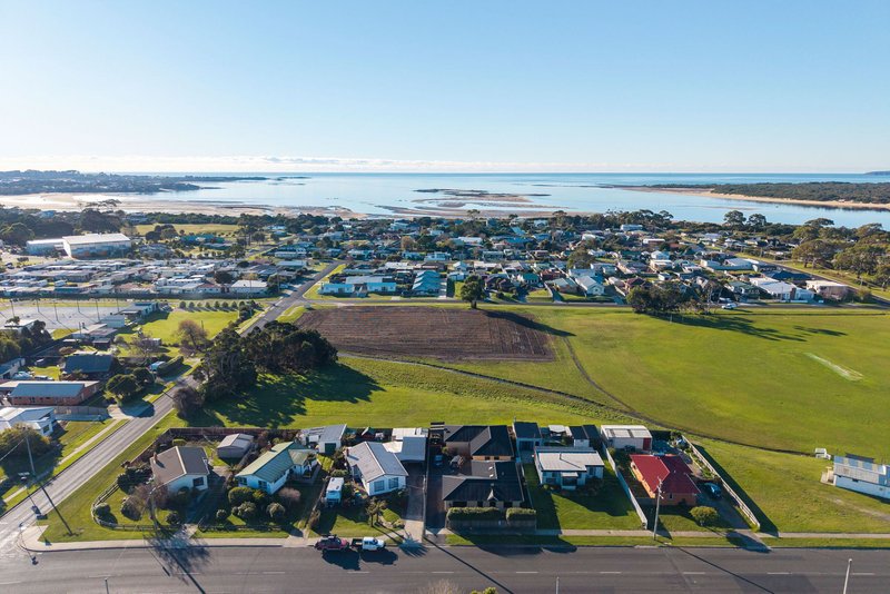 Photo - 1/62 Wilmot Street, Port Sorell TAS 7307 - Image 24