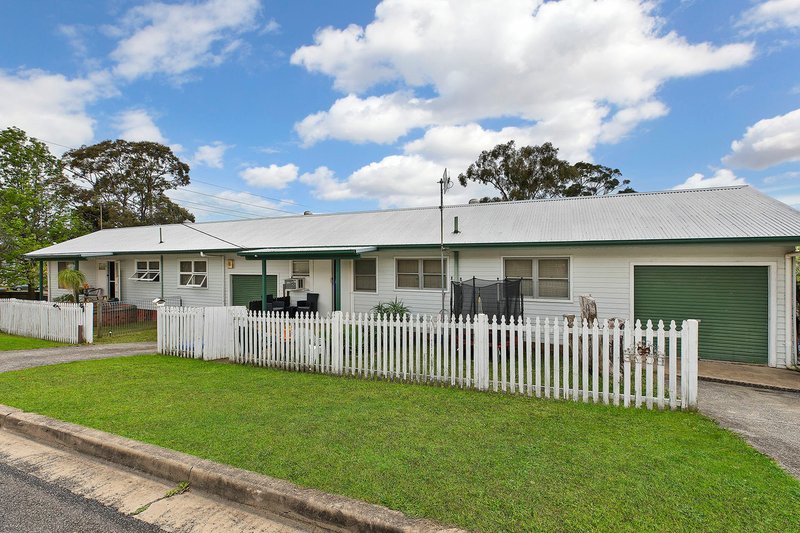 Photo - 162 Wyong Road, Killarney Vale NSW 2261 - Image 3