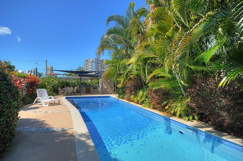 Photo - 16/20-26 Illawong Street, Chevron Island QLD 4217 - Image 2