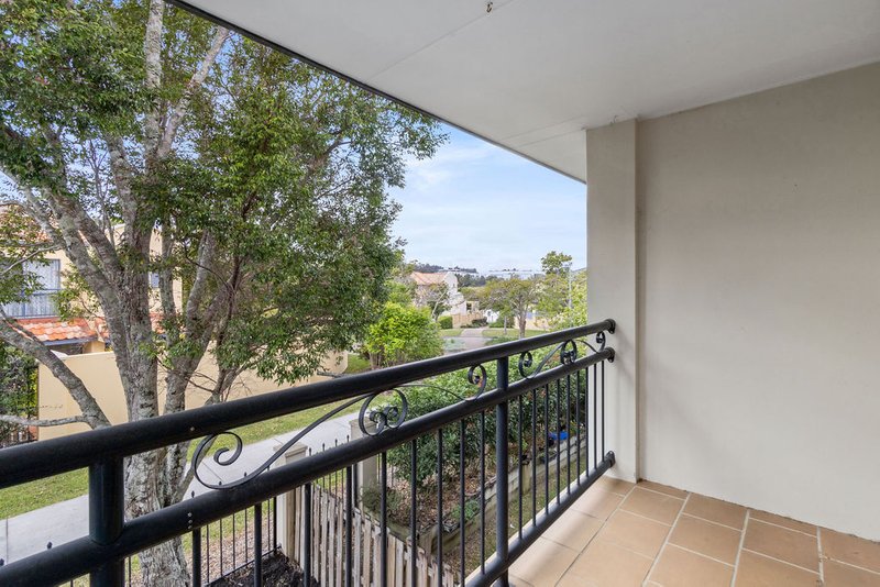 Photo - 16/226 Cheltenham Drive, Robina QLD 4226 - Image 13