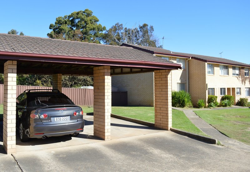 Photo - 16/24-30 Atchison Road, Macquarie Fields NSW 2564 - Image 2