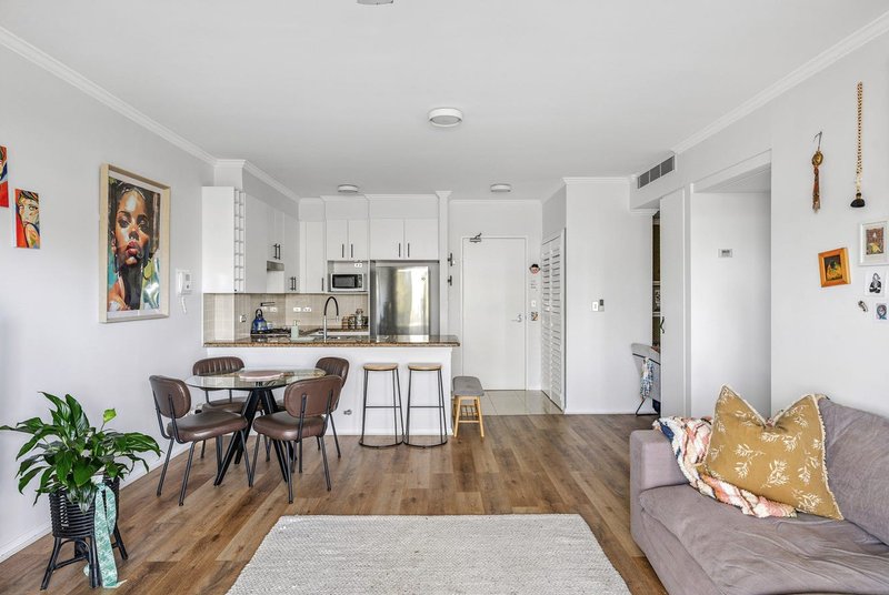 Photo - 162/4 Dolphin Close, Chiswick NSW 2046 - Image 1