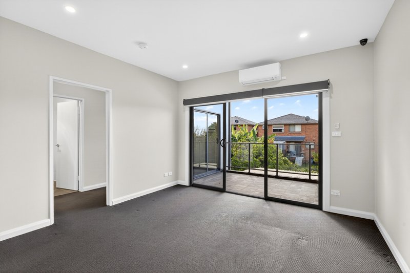 Photo - 16/26-28 Third Avenue, Macquarie Fields NSW 2564 - Image 9