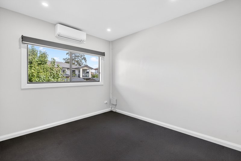 Photo - 16/26-28 Third Avenue, Macquarie Fields NSW 2564 - Image 14