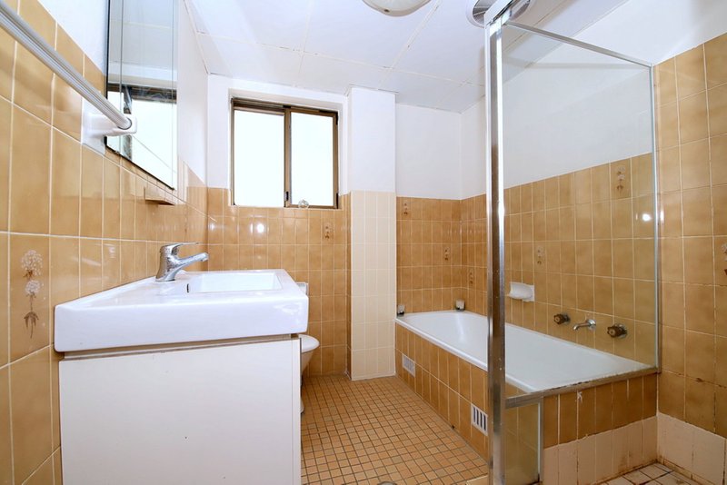 Photo - 16/28-32 Conway Road, Bankstown NSW 2200 - Image 7