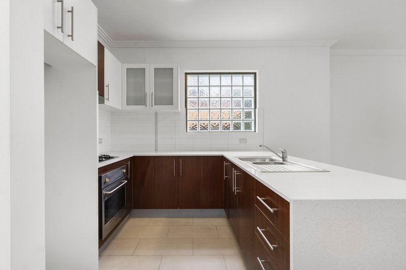 Photo - 16/28-32 Pennant Hills Road, North Parramatta NSW 2151 - Image 3