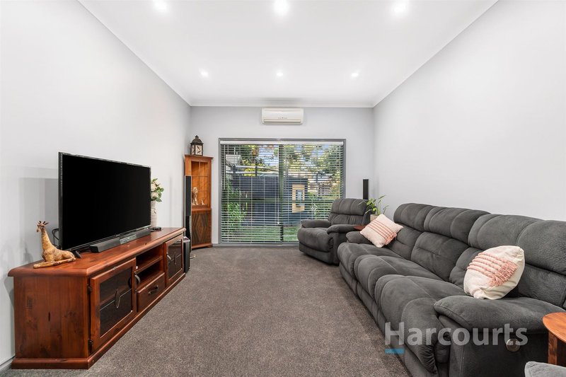 Photo - 1629 Ferntree Gully Road, Knoxfield VIC 3180 - Image 5