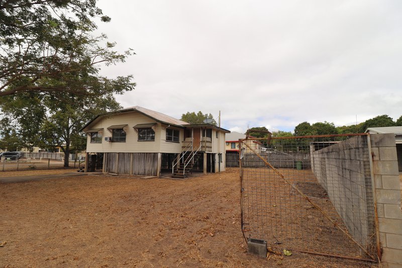 Photo - 163 Cameron Street, Ayr QLD 4807 - Image 12