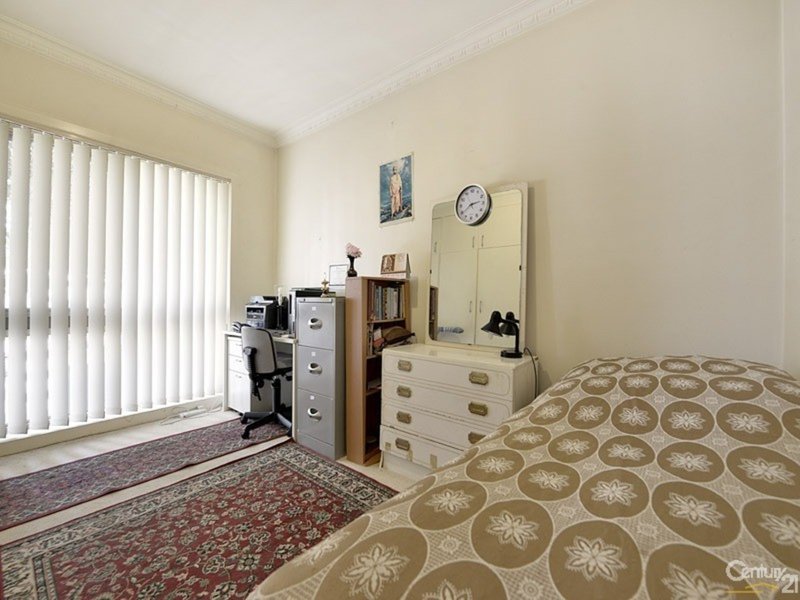 Photo - 1/63 Carinish Road, Clayton VIC 3168 - Image 5