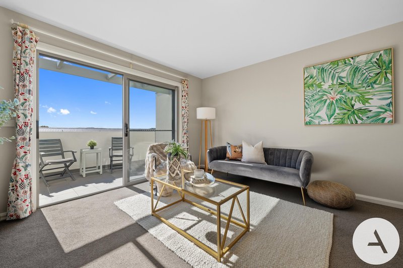 Photo - 16/3 Clare Burton Crescent, Franklin ACT 2913 - Image 1