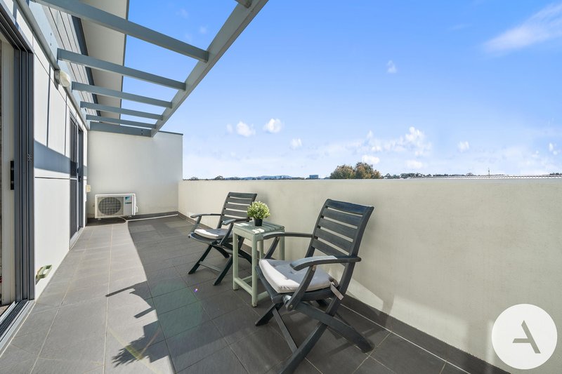 Photo - 16/3 Clare Burton Crescent, Franklin ACT 2913 - Image 4