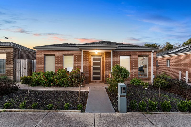 1/63 Craigmoor Crescent, Mernda VIC 3754