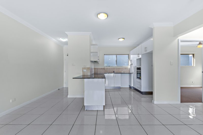 Photo - 16/3 Deloraine Close, Cannonvale QLD 4802 - Image 4