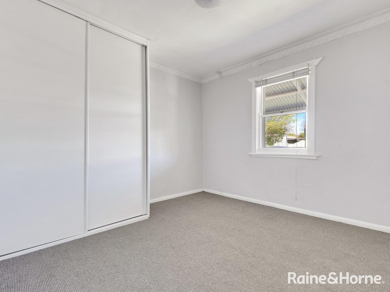 Photo - 163 Durham Street, Bathurst NSW 2795 - Image 12