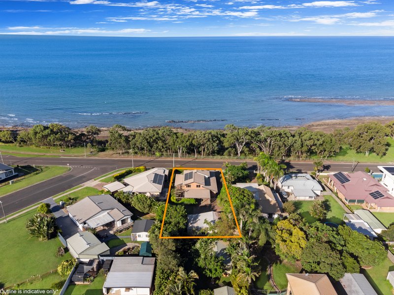 Photo - 163 Esplanade , Point Vernon QLD 4655 - Image 4