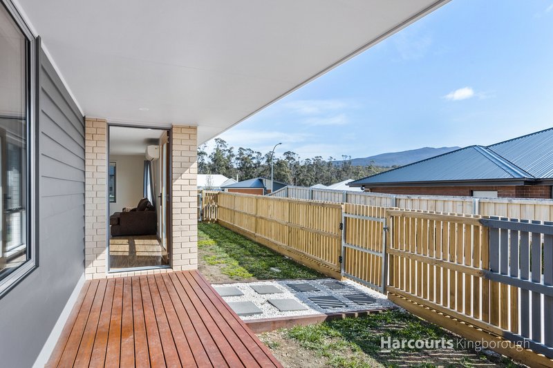 Photo - 1/63 Hollyhock Drive, Kingston TAS 7050 - Image 6