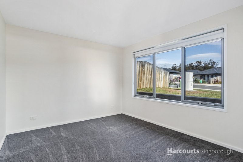 Photo - 1/63 Hollyhock Drive, Kingston TAS 7050 - Image 13