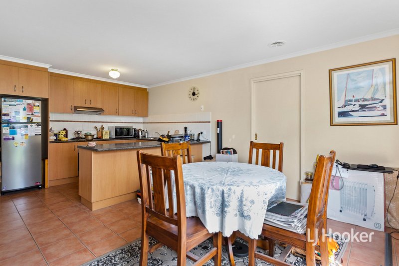 Photo - 1/63 Macedon Street, Hoppers Crossing VIC 3029 - Image 3