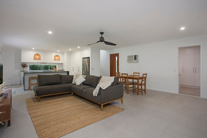 Photo - 1/63 Montezuma Drive, Burleigh Waters QLD 4220 - Image 3