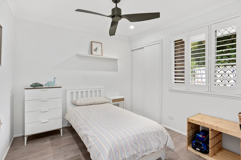 Photo - 1/63 Montezuma Drive, Burleigh Waters QLD 4220 - Image 13