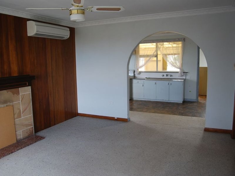 Photo - 163 Old Bass Highway, Wynyard TAS 7325 - Image 4