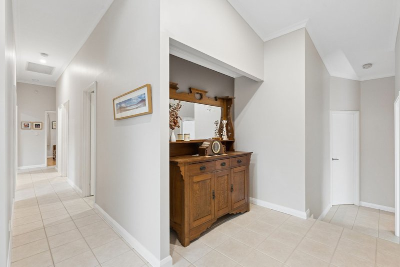 Photo - 163 Orange Valley Road, Kalamunda WA 6076 - Image 5