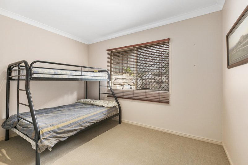 Photo - 163 Petersen Street, Wynnum QLD 4178 - Image 6