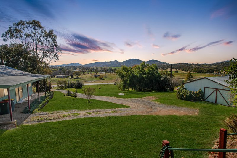 163 Wallabadah Road, Wallabadah NSW 2343