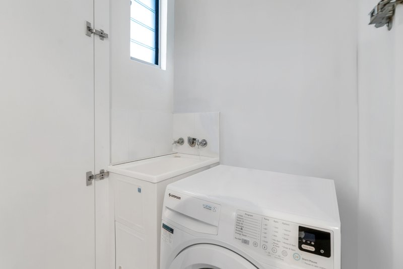 Photo - 1/63 Woodward Street, Edge Hill QLD 4870 - Image 9