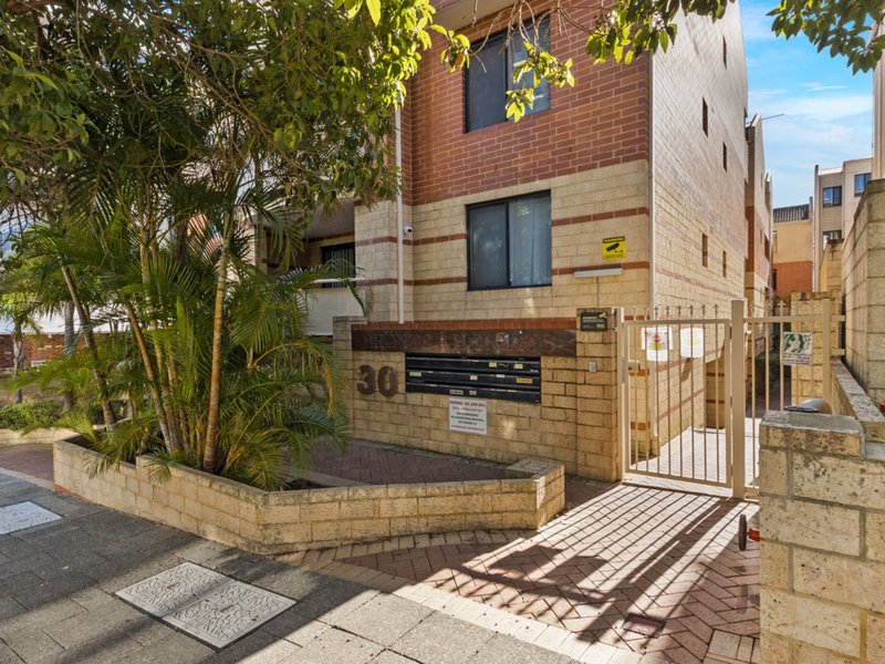 Photo - 16/30 Bronte Street, East Perth WA 6004 - Image 15