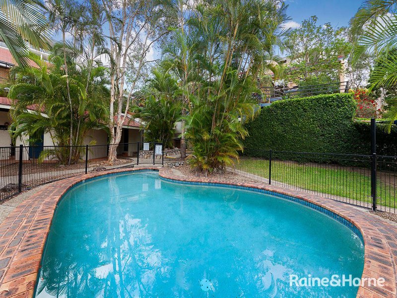 Photo - 16/31-33 Bishop Street, St Lucia QLD 4067 - Image 9