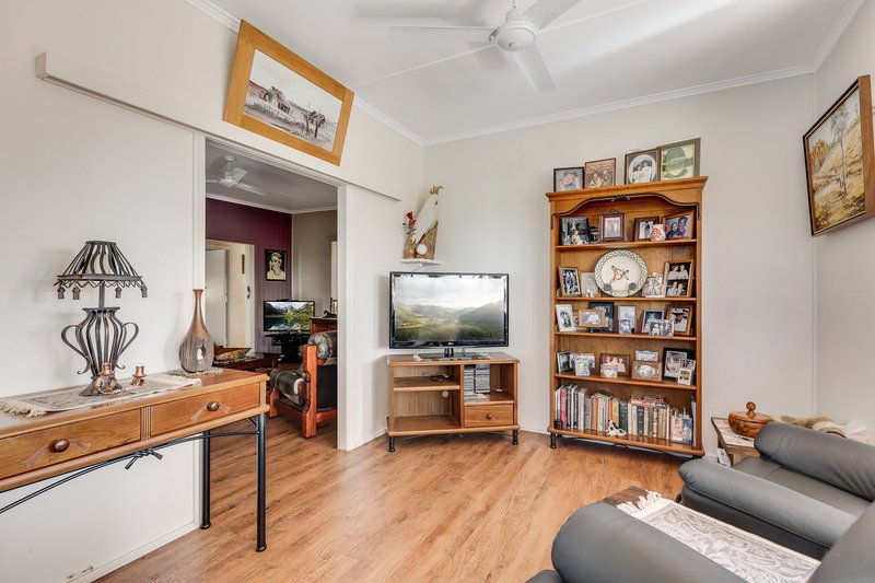 Photo - 16316 New England Highway, Clifton QLD 4361 - Image 9